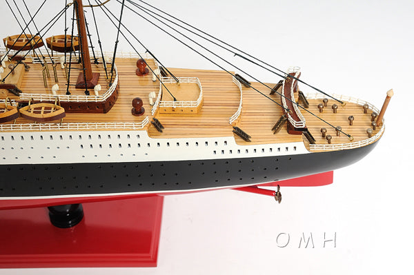 Queen Mary Midsize with Display Case