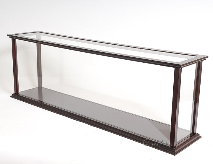 Queen Mary Midsize with Display Case