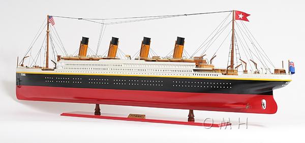 TITANIC PAINTED XL