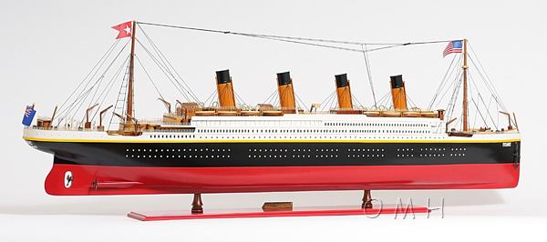 TITANIC PAINTED XL