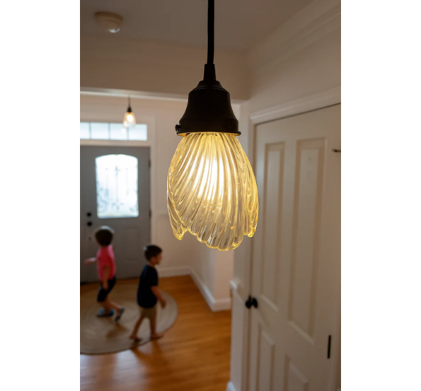 Clear Swirl Ribbed Heavy Vintage Pendant