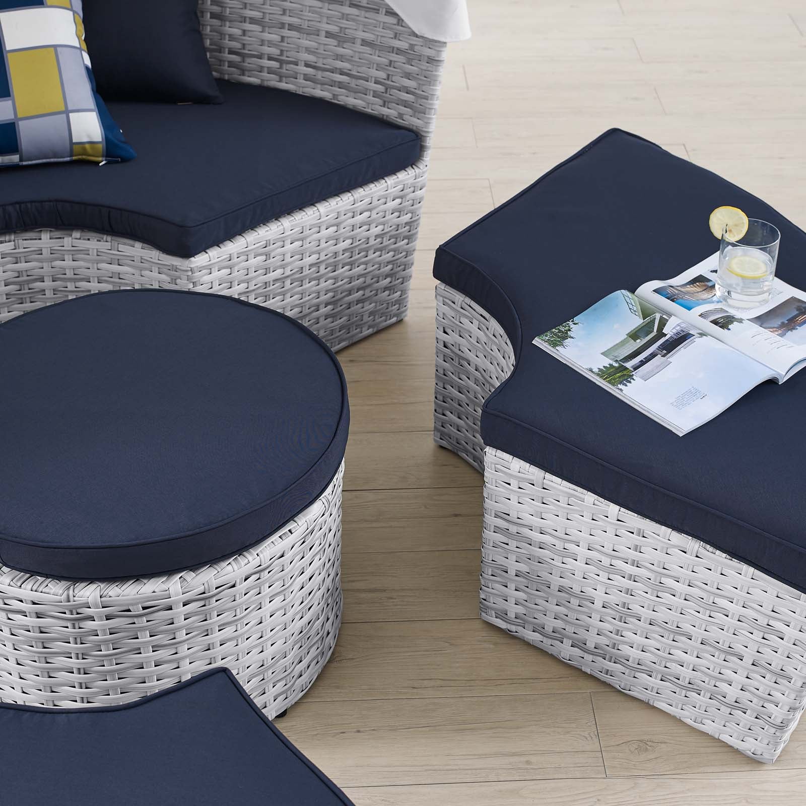 Scottsdale Canopy Outdoor Patio Daybed by Modway
