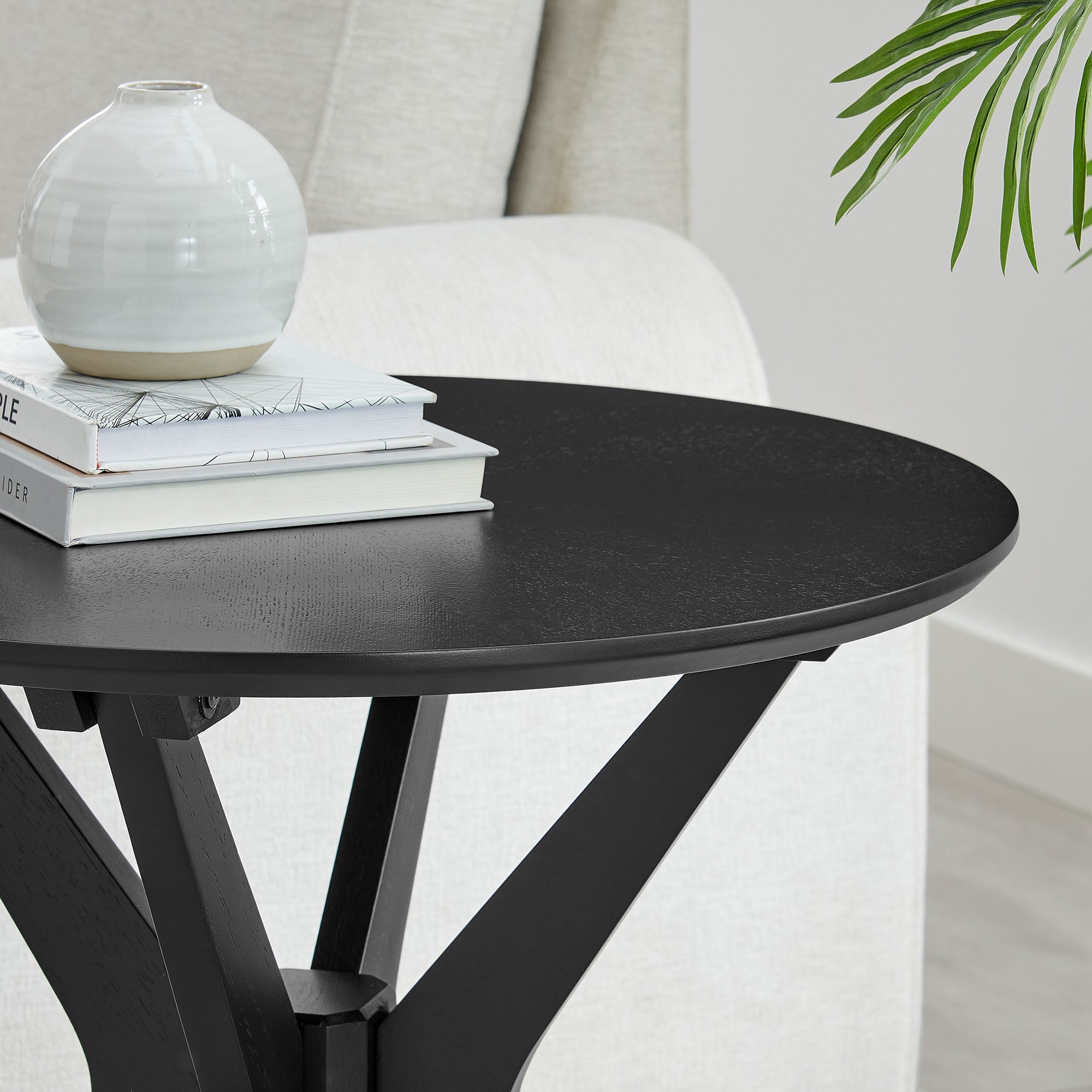 Crossroads 24Ó Round Wood Side Table by Modway