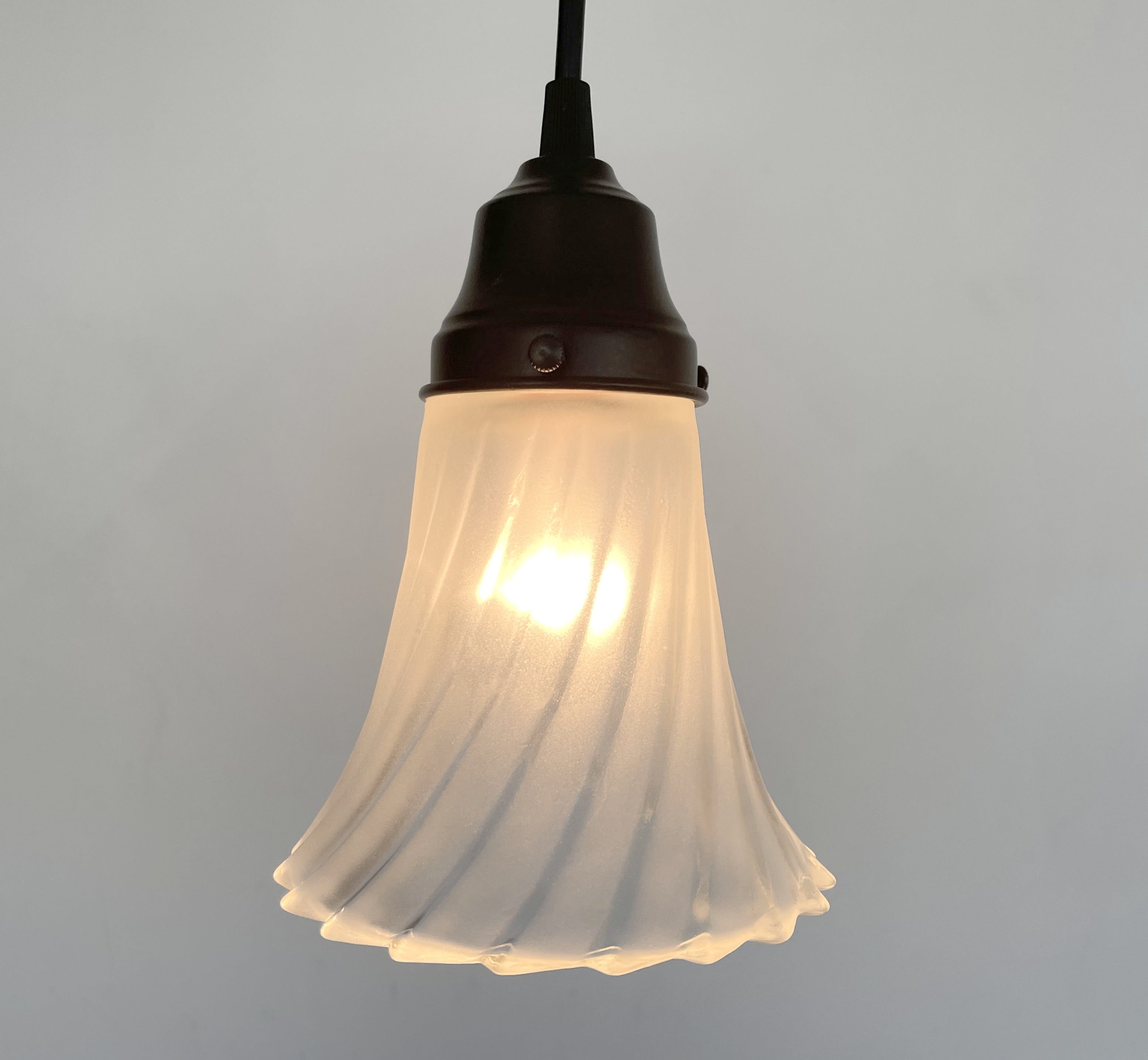 Vintage Frosted Spiral Pendant Light
