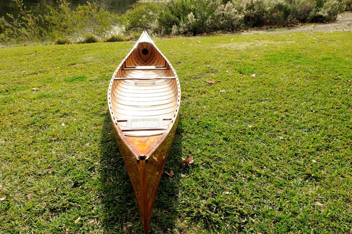 Wooden Canoe with Ribs 18