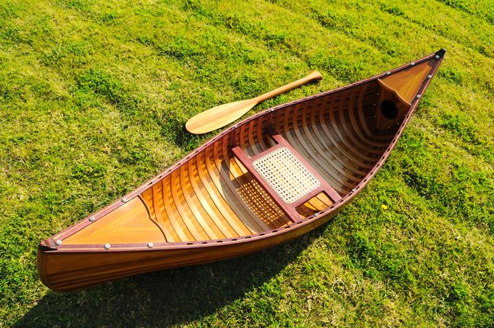 6 ft Wooden Canoe with ribs