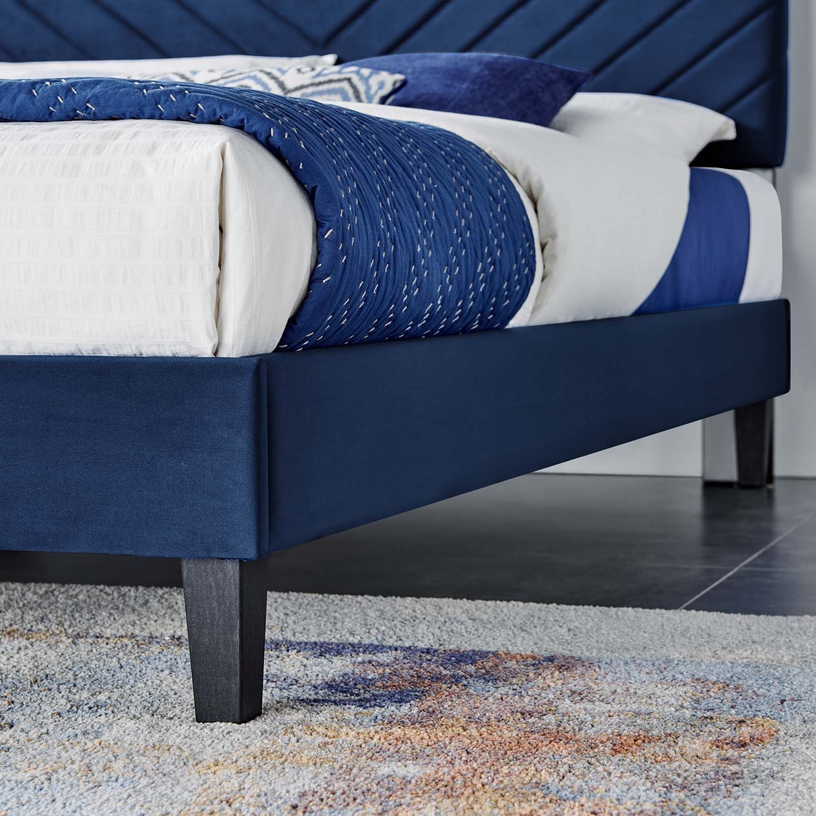 Roxanne Performance Velvet Queen Platform Bed by Modway