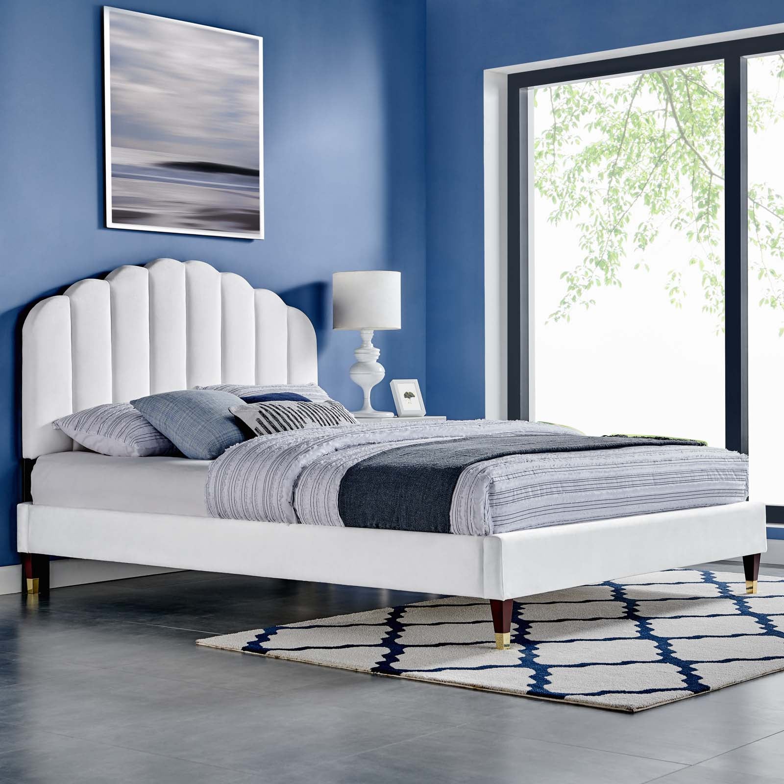 Daisy Performance Velvet Queen Platform Bed by Modway