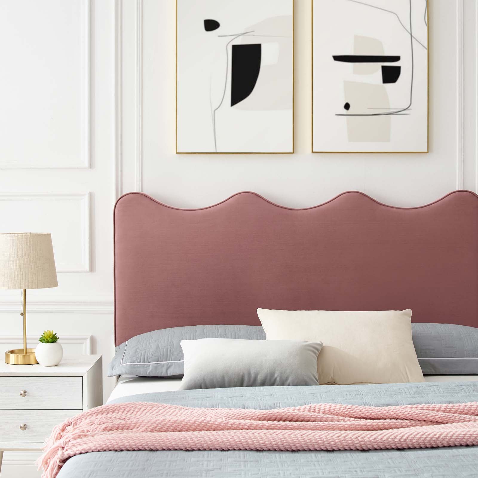 Current Performance Velvet Queen Platform Bed by Modway