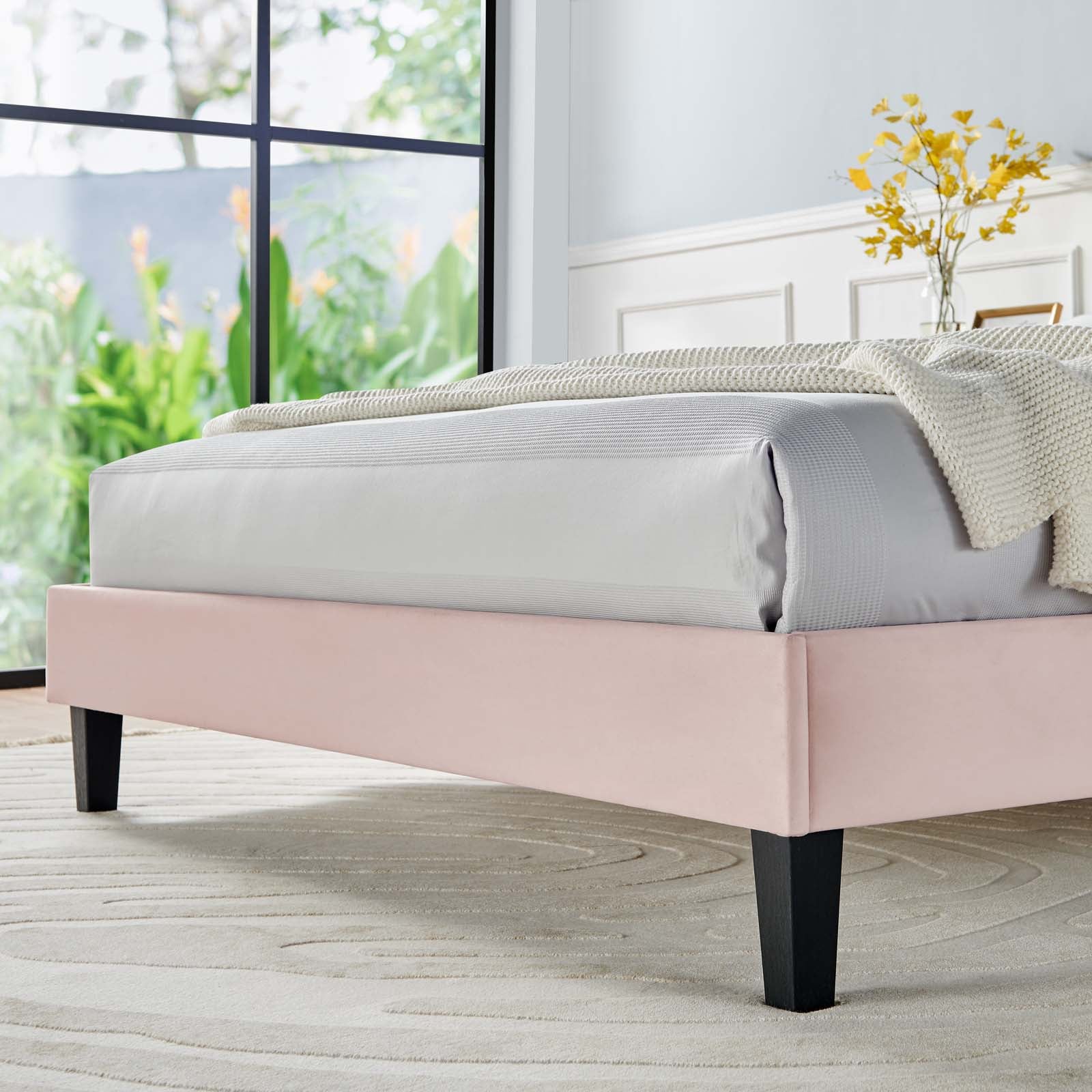 Daisy Performance Velvet Full Platform Bed by Modway