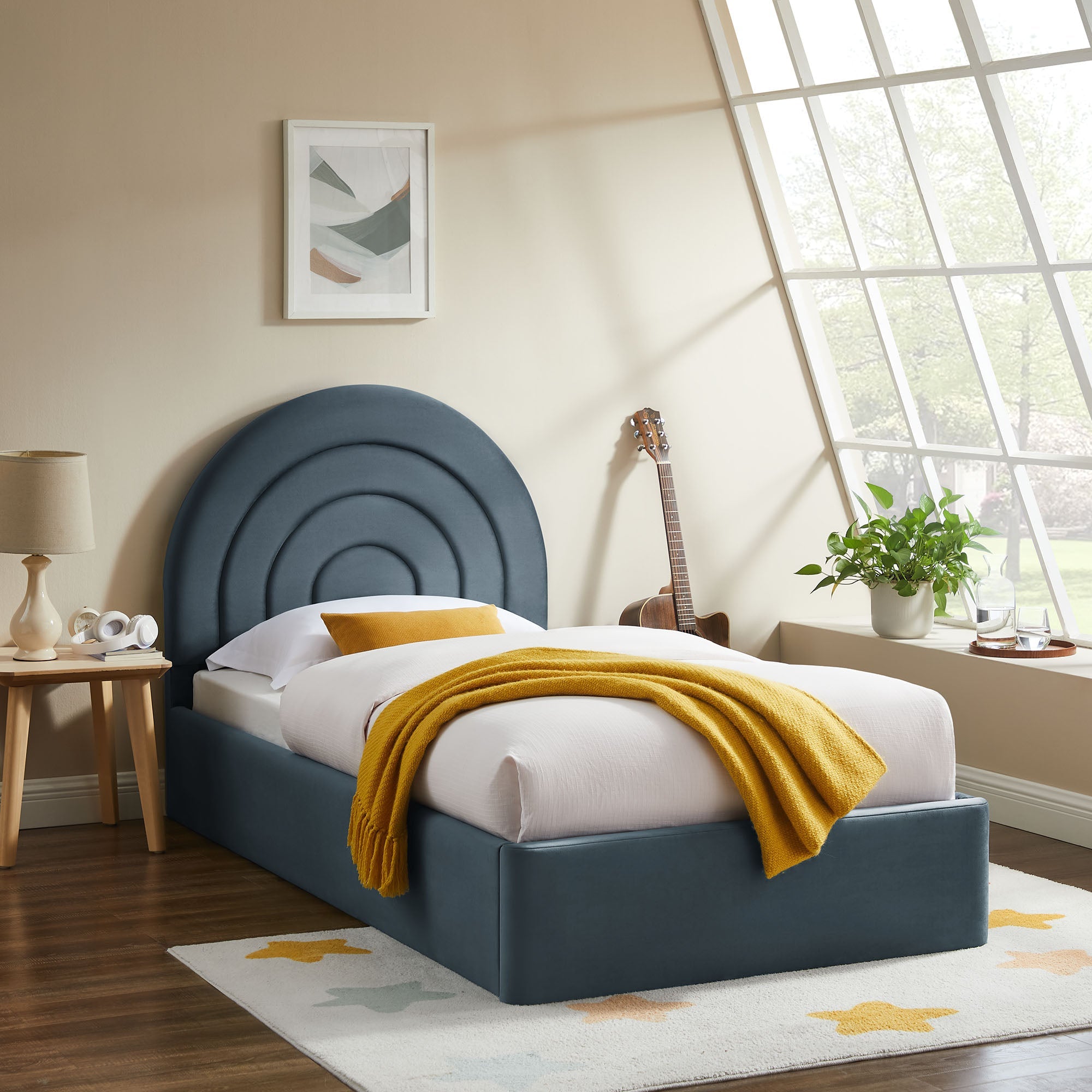 Solana Arched Performance Velvet Twin Platform Bed by Modway