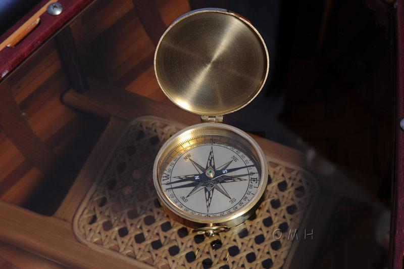 Lid Compass