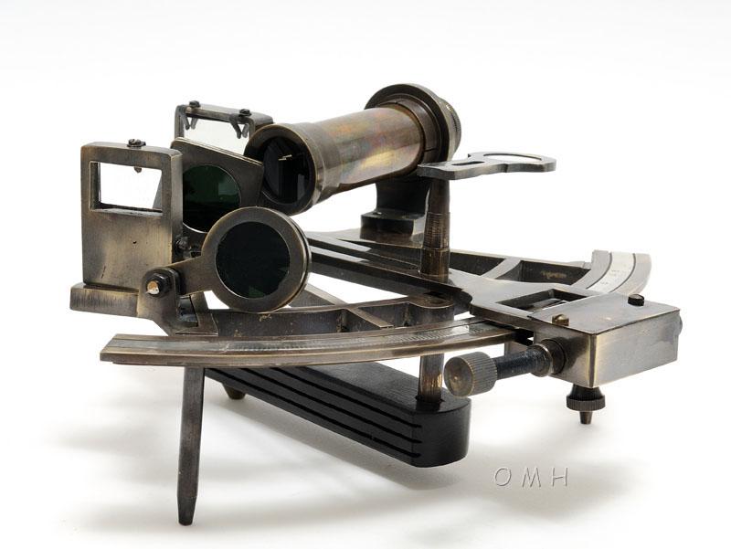 Nautical Sextant in wood box (Large)