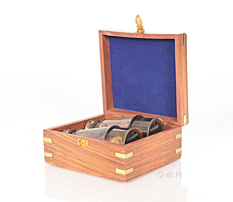 Binocular w leather overlay in wood box
