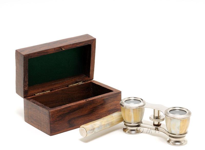 Opera glasses w MOP in wood box