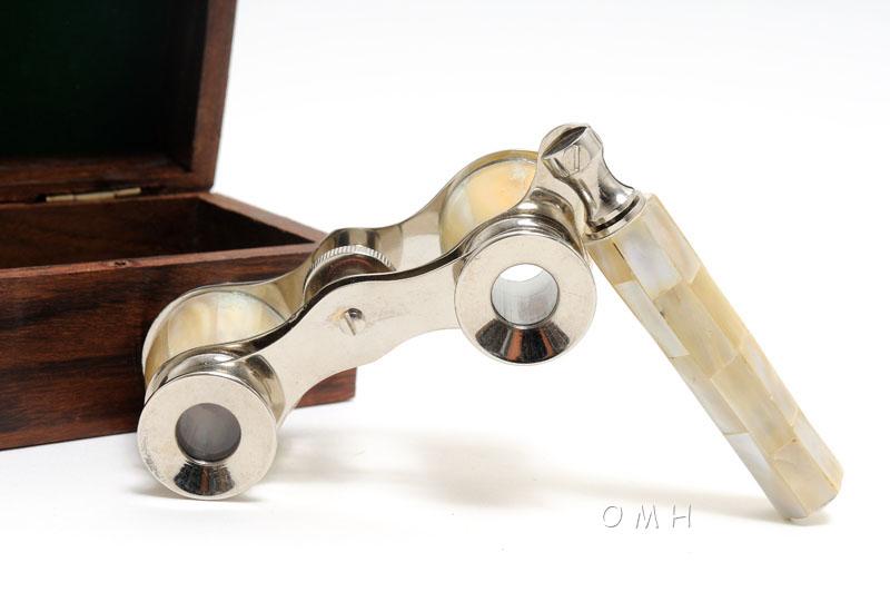 Opera glasses w MOP in wood box