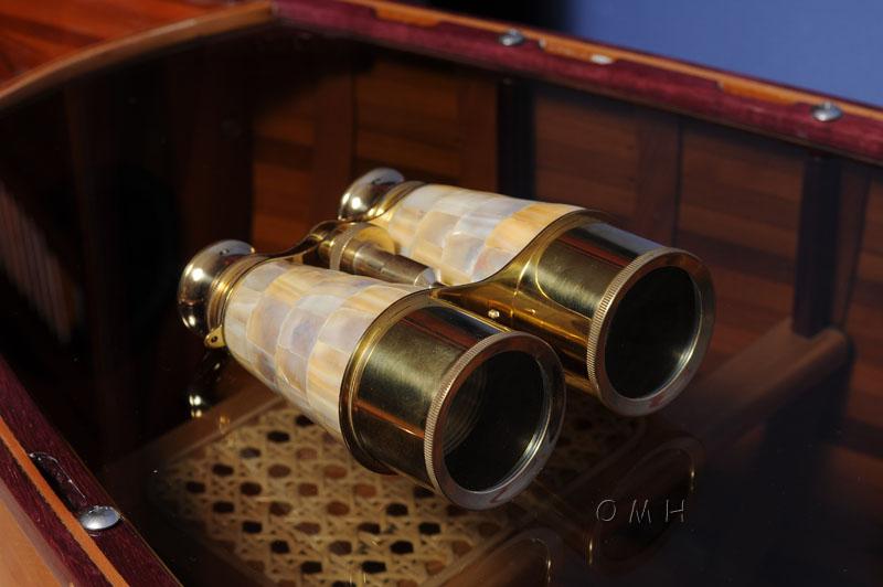 Binocular w MOP overlay in wood box