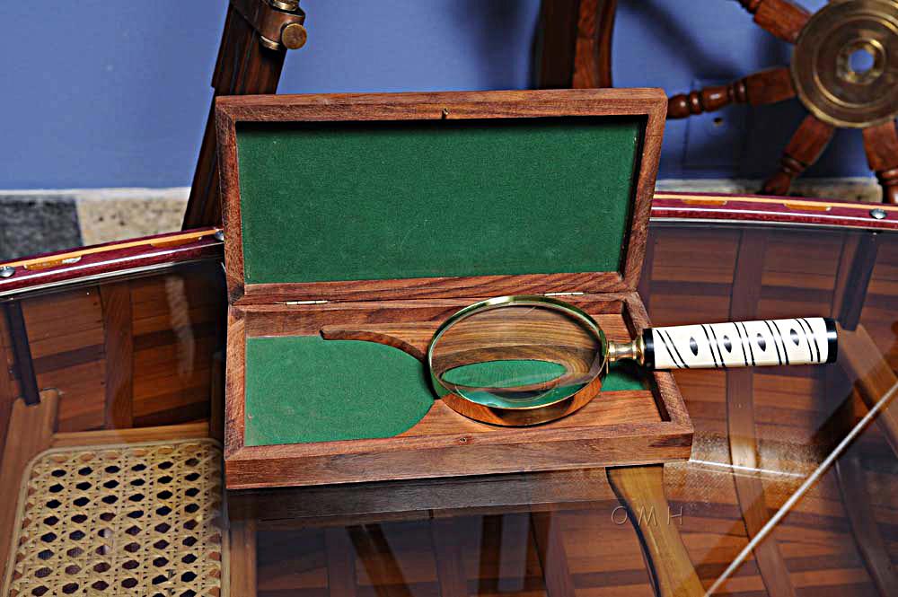 Magnifier in wood box- 4 inches