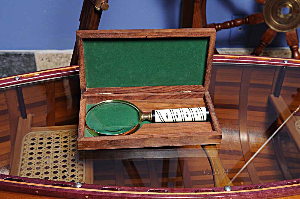 Magnifier in wood box- 4 inches