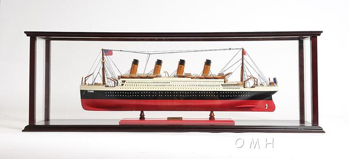 Display Case for Cruise Liner Large