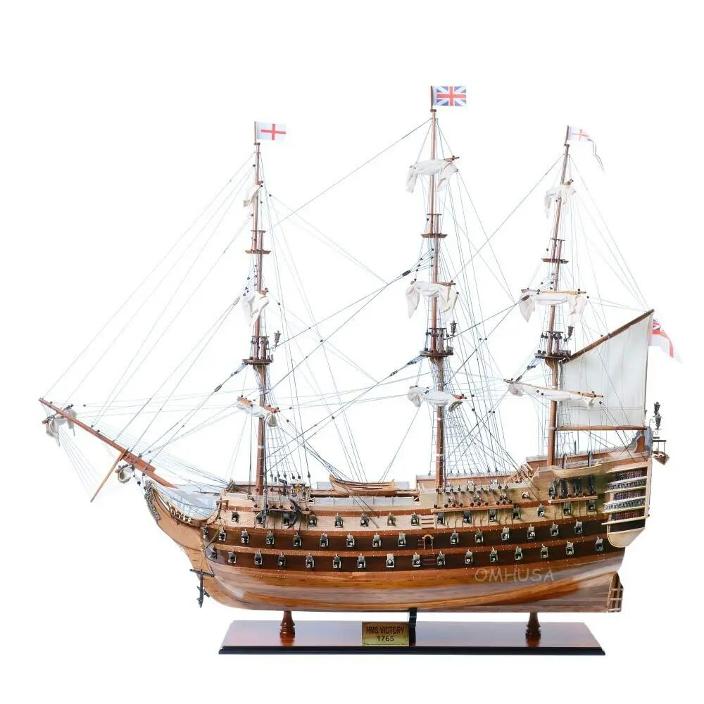 HMS Victory 56L With Display Case XL No Glass