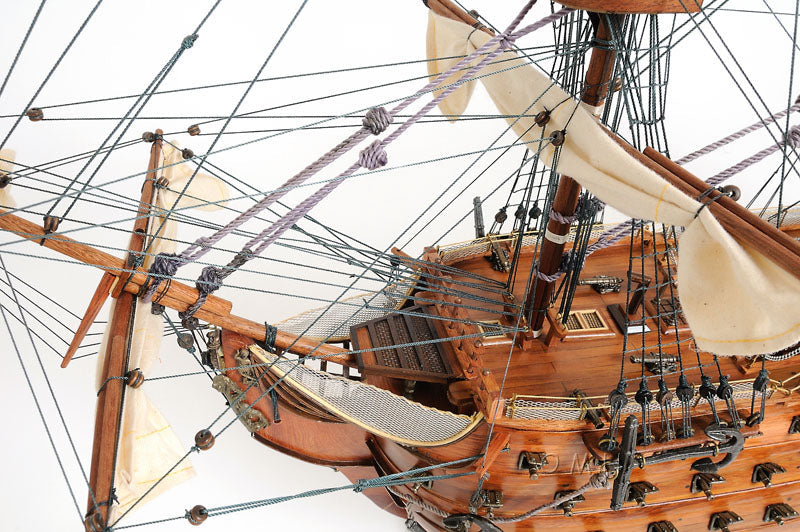 HMS Victory Large With Floor Display Case