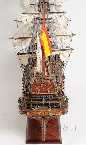 San Felipe Large With Floor Display Case