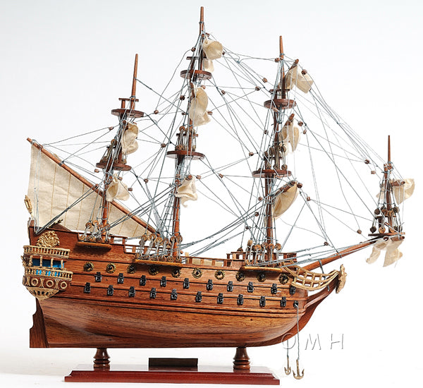 San Felipe Small with Display Case