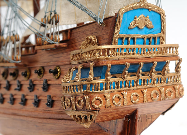 San Felipe Small with Display Case