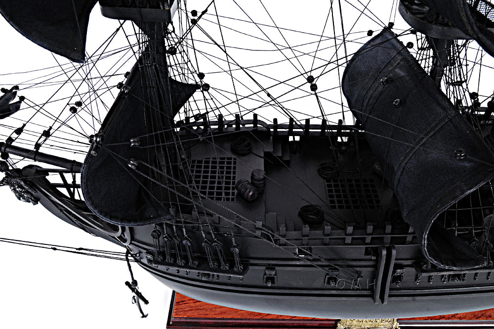 Black Pearl Pirate Ship Large With Table Top Display Case