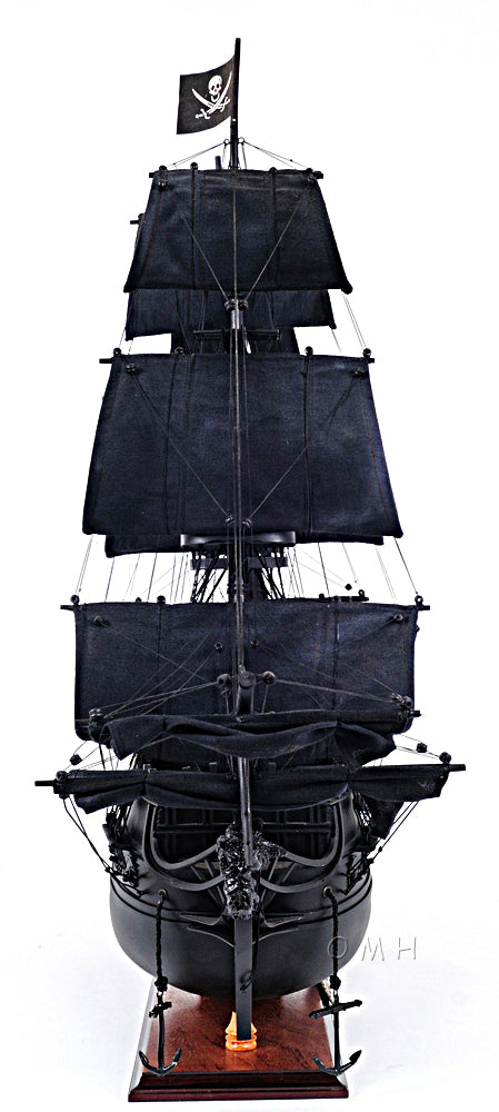 Black Pearl Pirate Ship Midsize With Display Case