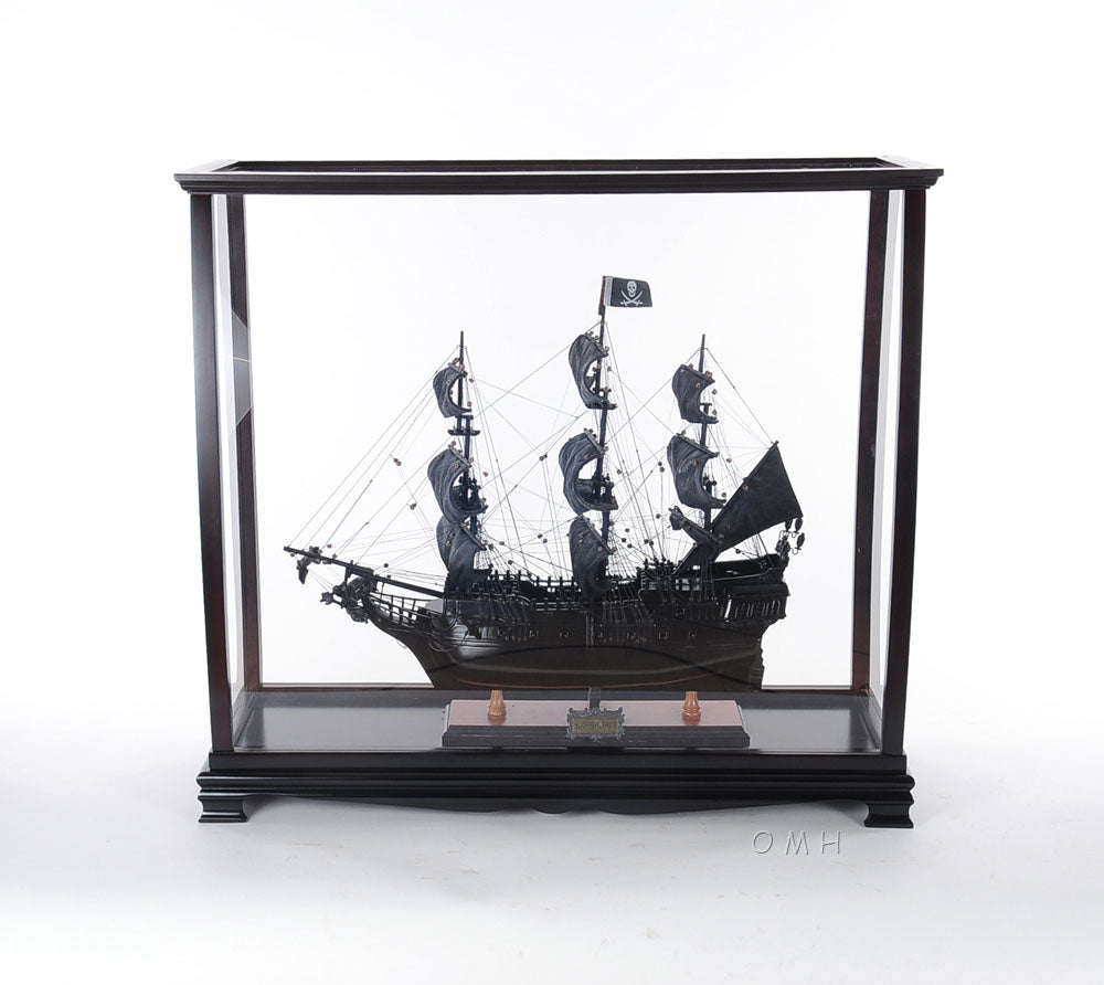 Black Pearl Pirate Ship Midsize With Display Case