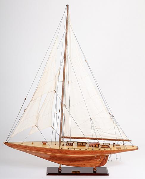 Shamrock Yacht L