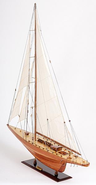 Shamrock Yacht L