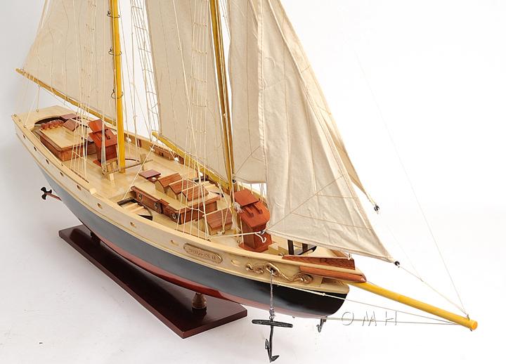 Bluenose II painted Medium