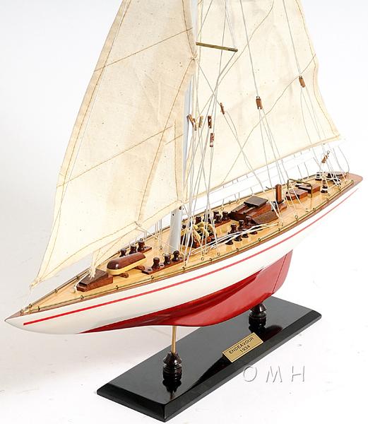 Endeavour Yacht Painted 24