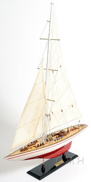 Endeavour Yacht Painted 24