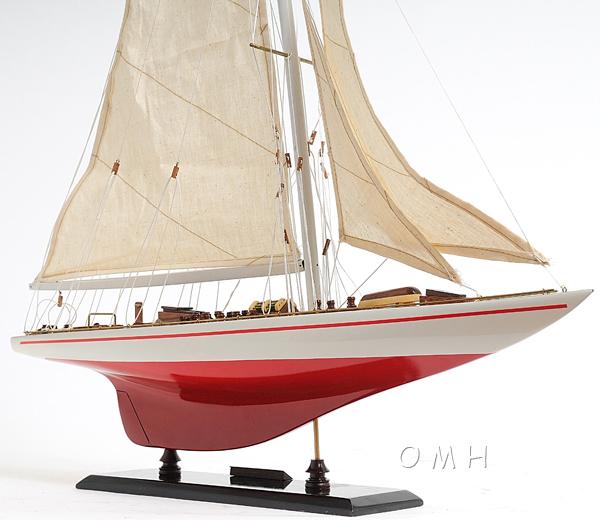 Endeavour Yacht Painted 24