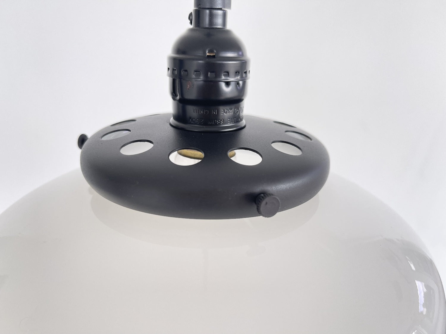 Schoolhouse Heritage Pendant Light |9"|