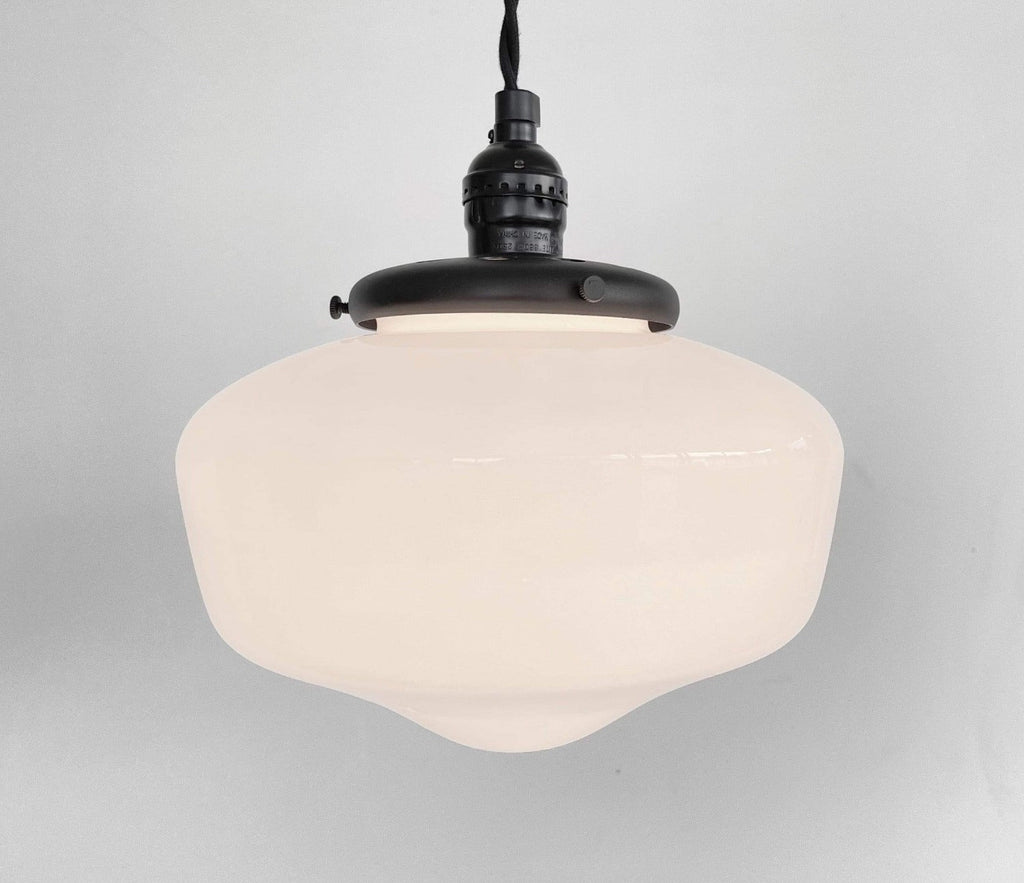 Schoolhouse Heritage Pendant Light |9"|
