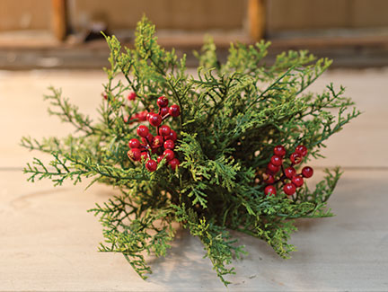 Cedar Berry Table Piece 9" (Pack of 4)