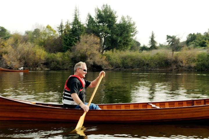 Wooden Canoe with Ribs 16