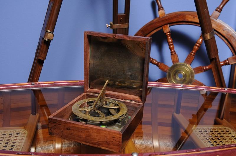 Sundial Compass in wood box (Large)
