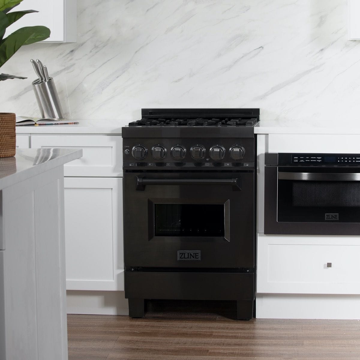 ZLINE 24" Black Stainless, Gas Brass Burner, Electric Range, RAB-BR-24