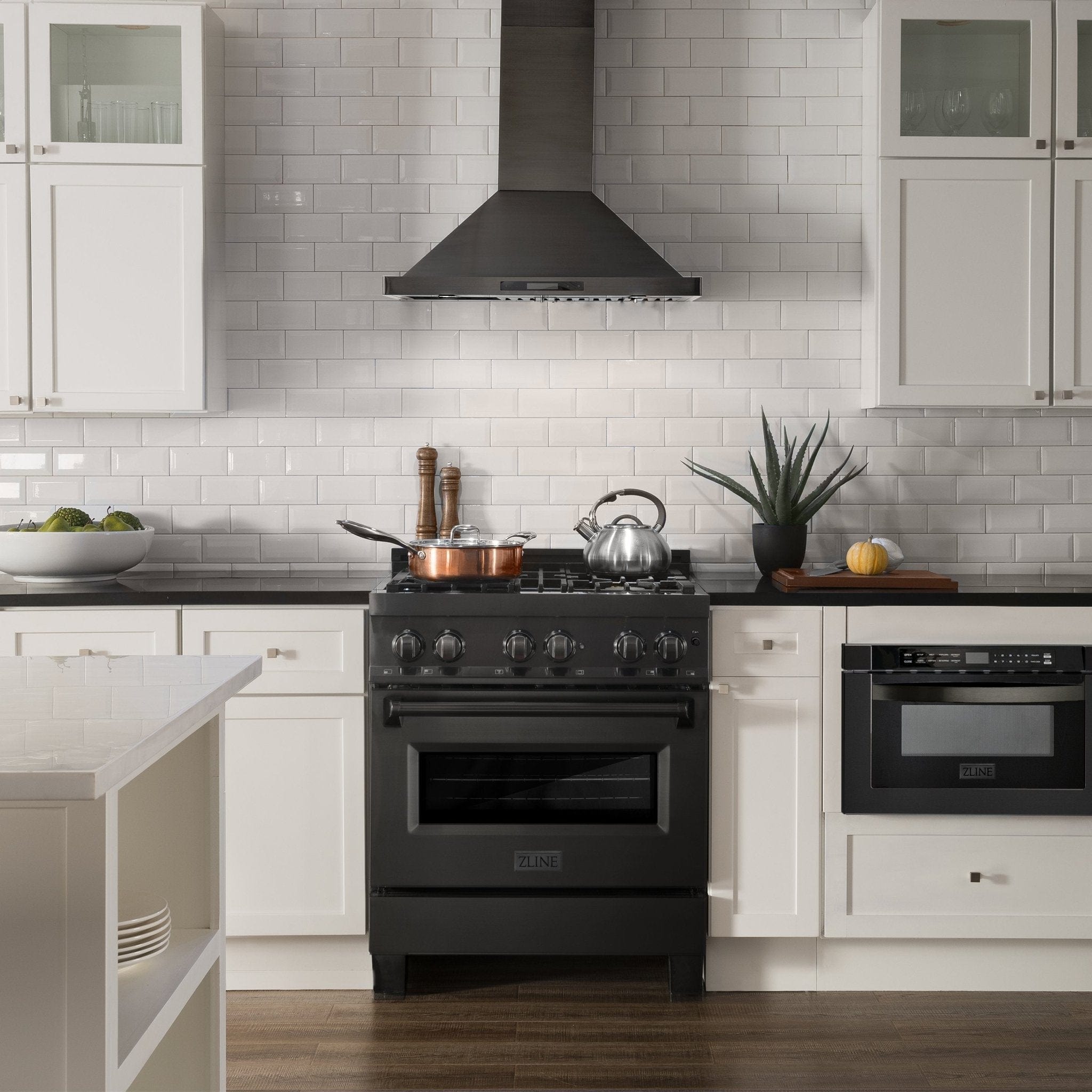 ZLINE 30" Black Stainless, Gas/Electric Oven, Brass Burners, RAB-BR-30