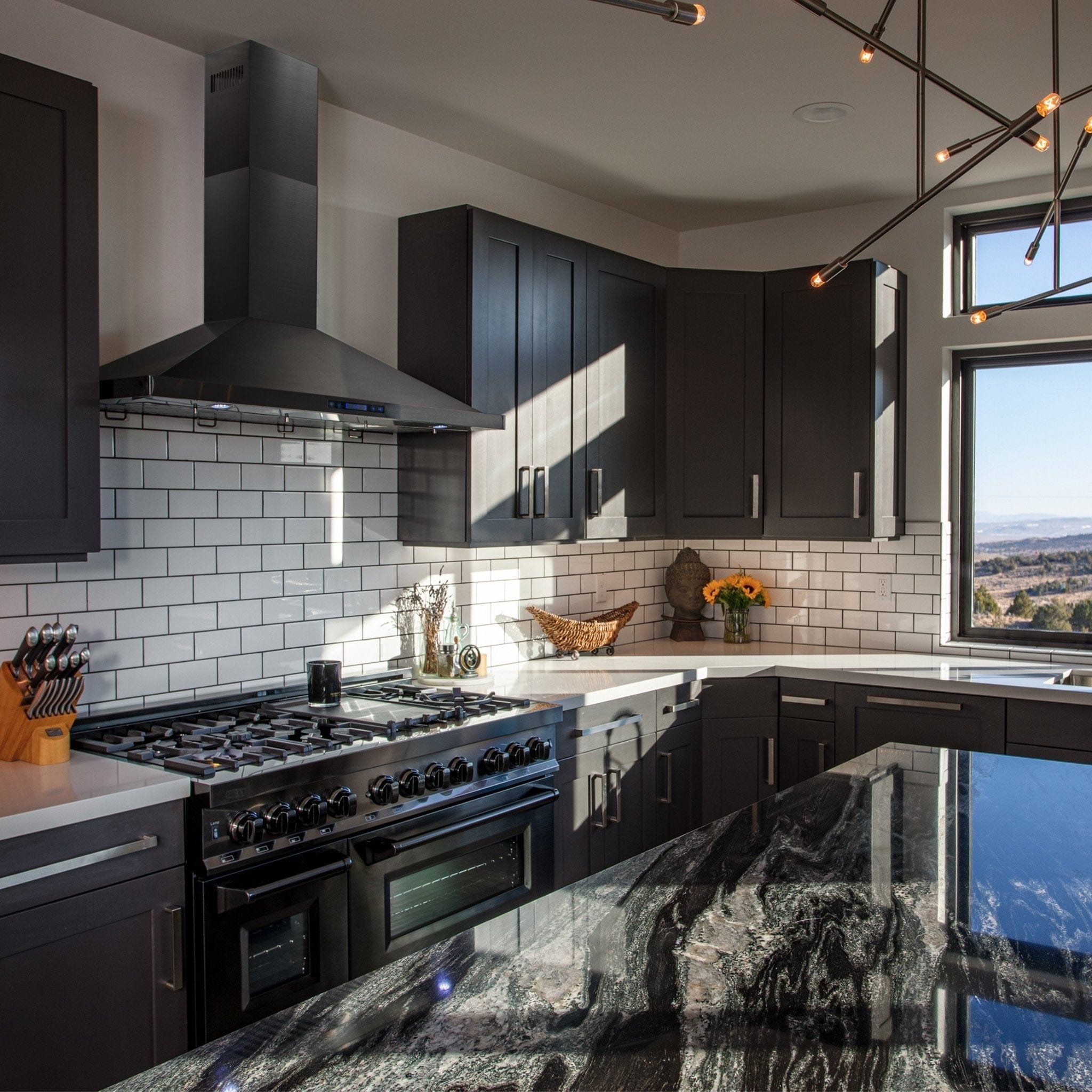 ZLINE 30" Wall Range Hood in Black Stainless Steel, BSKBN-30