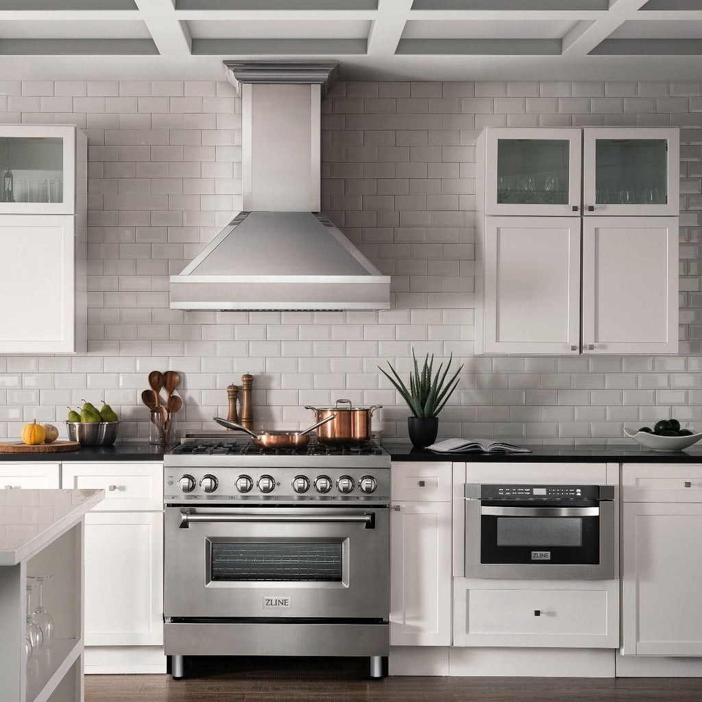 ZLINE 36" Stainless 4.6 cu.ft. 6 Gas Burner/Electric Oven Range, RA36