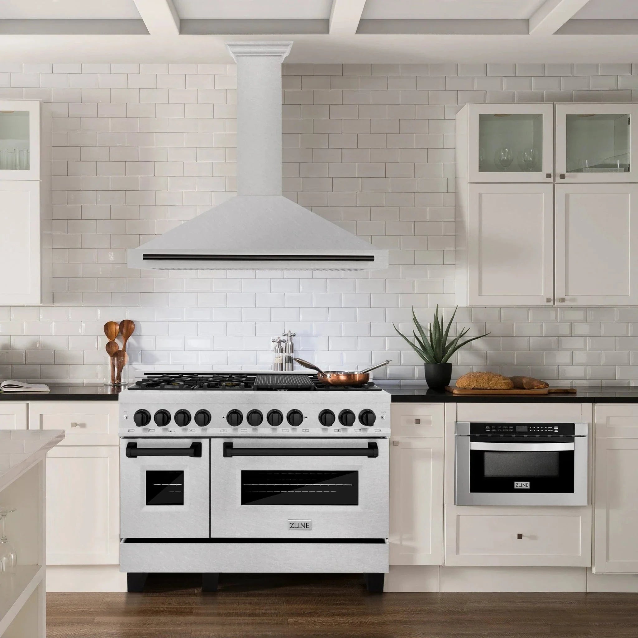 ZLINE 48" Autograph Stainless Wall Range Hood KB4SNZ-48-G