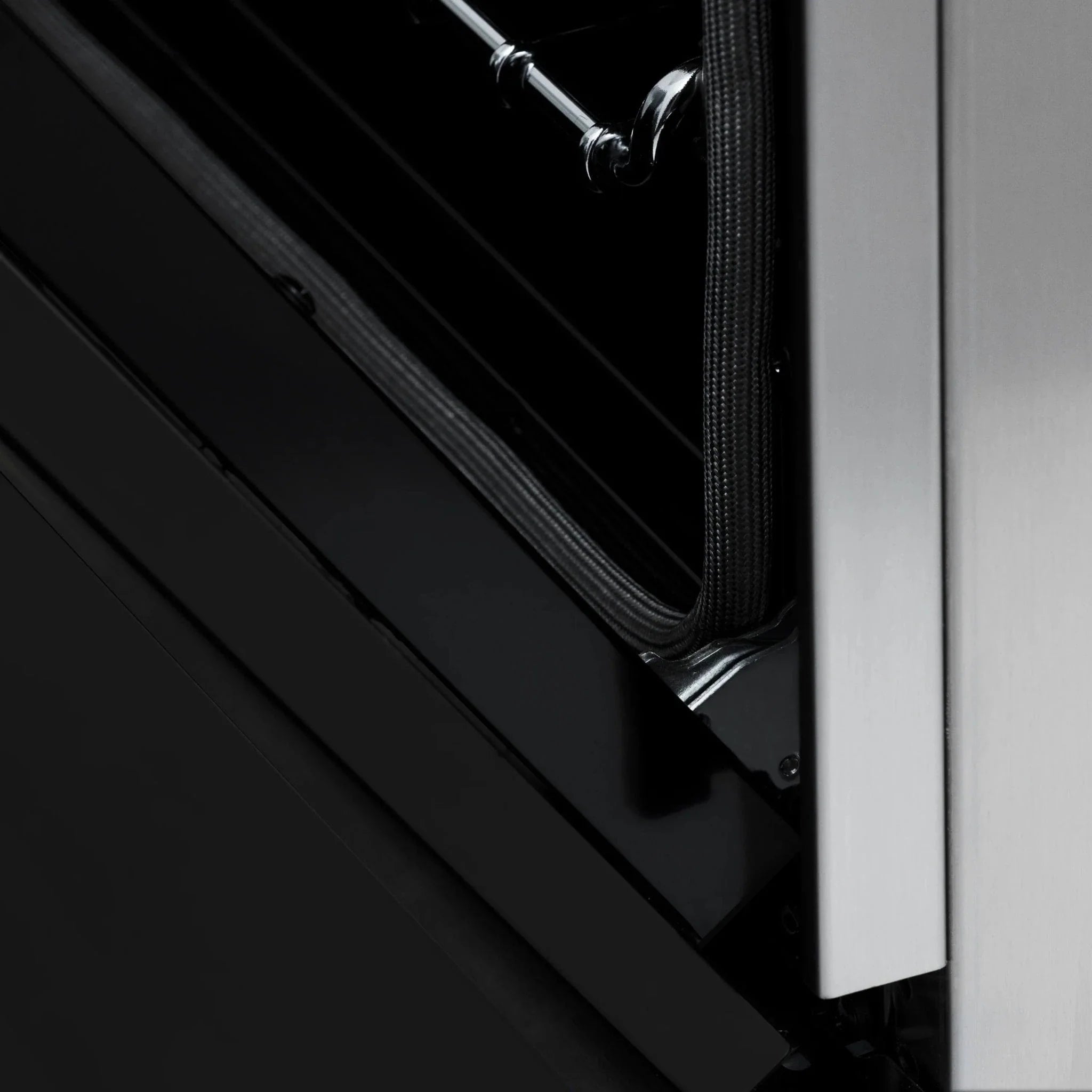ZLINE 60" 7.4 cu. ft. Dual Fuel Range, Gas Stove and Electric Oven in Stainless Steel and Black Matte Door, RA-BLM-60