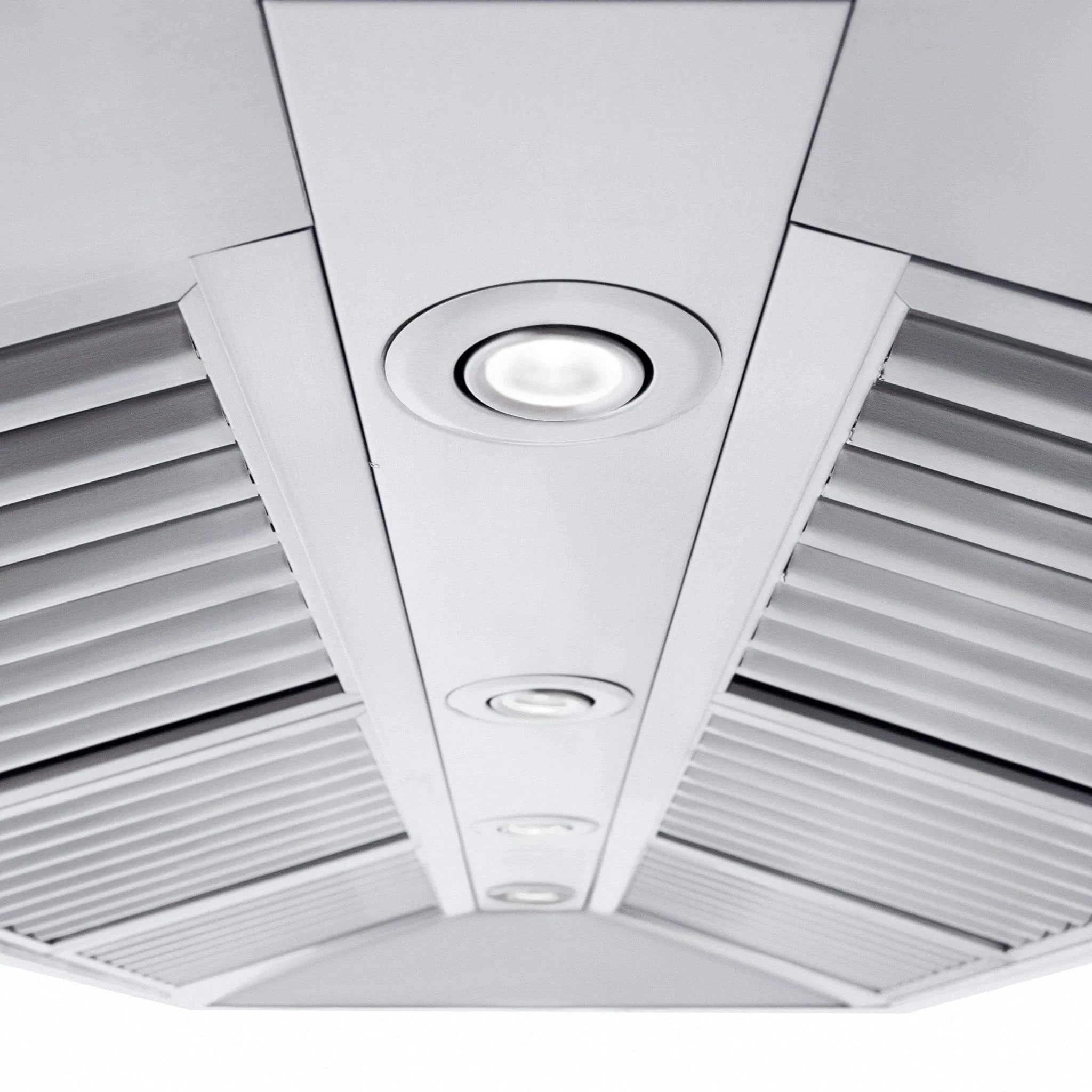 ZLINE Professional Convertible Vent Wall Mount Range Hood in Stainless Steel with Crown Molding 667CRN-48